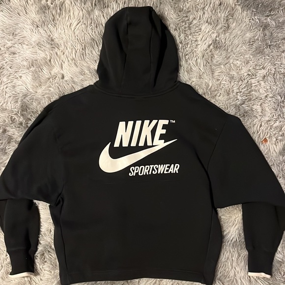 Oversized Nike sportswear hoodie size small - Picture 3 of 3